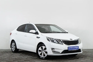 Седан Kia Rio 2014 года, 779000 рублей, Сургут