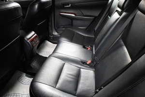 Седан Toyota Camry 2013 года, 1589000 рублей, Сургут