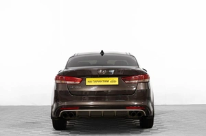 Седан Kia Optima 2017 года, 1699000 рублей, Барнаул