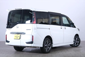 Минивэн Honda Stepwgn Spada 2018 года, 2289000 рублей, Омск