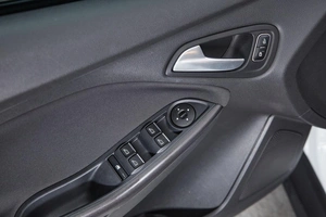 Седан Ford Focus 2018 года, 997000 рублей, Красноярск