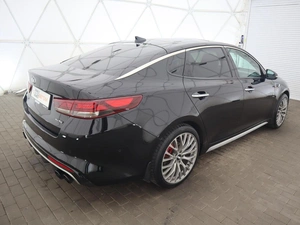 Седан Kia Optima 2017 года, 2120000 рублей, Орёл