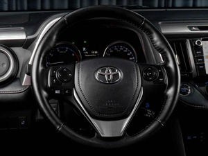 Внедорожник Toyota RAV4 2018 года, 1849000 рублей, Тюмень