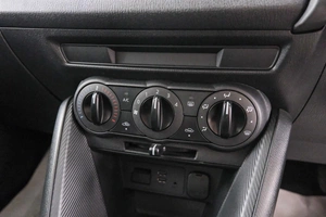 Хетчбэк Mazda Demio 2019 года, 1249000 рублей, Красноярск