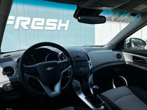 Седан Chevrolet Cruze 2014 года, 782000 рублей, Ижевск