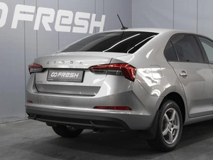 Лифтбек Skoda Rapid 2021 года, 1630000 рублей, Омск