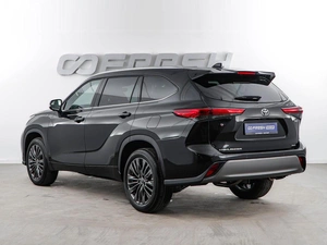 Внедорожник Toyota Highlander 2026 года, 5568888 рублей, Москва