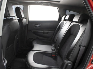 Внедорожник Nissan Qashqai+2 2013 года, 1650000 рублей, Омск