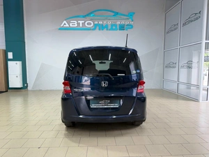 Минивэн Honda Freed 2008 года, 799000 рублей, Красноярск