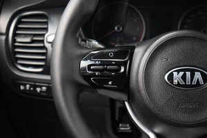 Седан Kia Rio 2019 года, 1359000 рублей, Оренбург