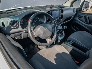 Фургон Peugeot Partner 2011 года, 565000 рублей, Краснодар