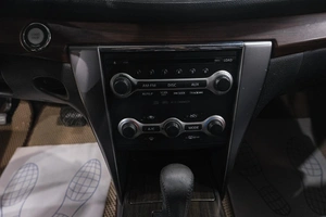 Седан Nissan Teana 2010 года, 1049000 рублей, Новокузнецк