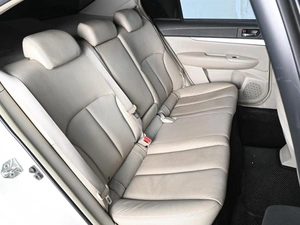 Седан Subaru Legacy 2011 года, 1229000 рублей, Аксай