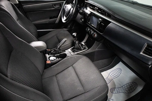 Седан Toyota Corolla 2013 года, 1189000 рублей, Сургут