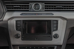 Седан Volkswagen Passat 2015 года, 1519000 рублей, Челябинск