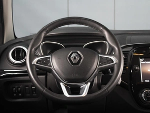 Внедорожник Renault Kaptur 2020 года, 1370000 рублей, Омск