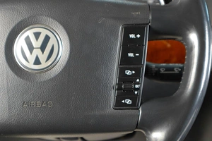 Внедорожник Volkswagen Touareg 2008 года, 1219000 рублей, Тюмень