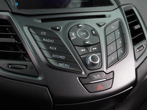 Хетчбэк Ford Fiesta 2016 года, 999000 рублей, Воронеж