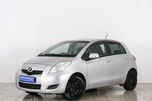 Хетчбэк Toyota Vitz 2010 года, 699000 рублей, Красноярск