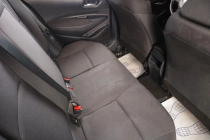 Седан Toyota Corolla 2019 года, 1819000 рублей, Тюмень