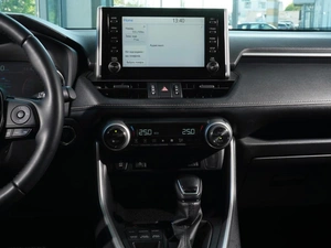 Внедорожник Toyota RAV4 2021 года, 3249000 рублей, Тверь