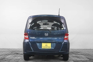 Минивэн Honda Freed 2010 года, 1059000 рублей, Кемерово
