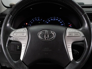 Седан Toyota Camry 2010 года, 1390000 рублей, Тюмень