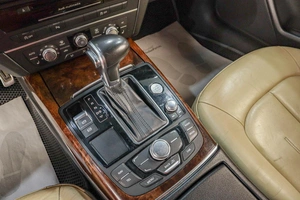Седан Audi A6 2012 года, 1379000 рублей, Челябинск