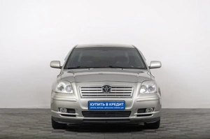 Седан Toyota Avensis 2005 года, 949000 рублей, Томск