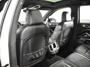 Внедорожник Porsche Cayenne 2012 года, 2129900 рублей, Казань