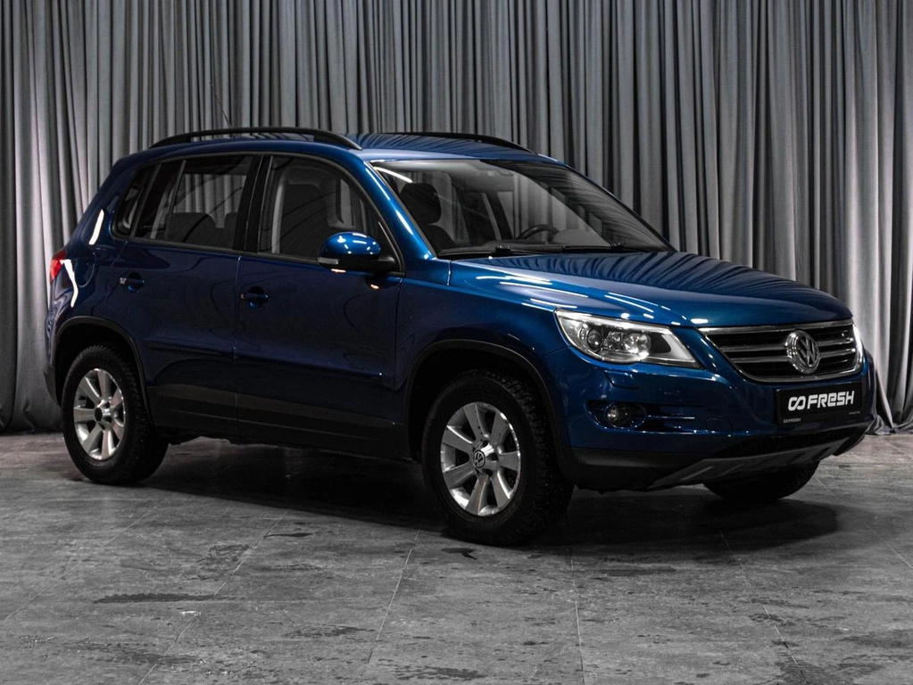 Внедорожник Volkswagen Tiguan 2010 года, 1284000 рублей, Тюмень