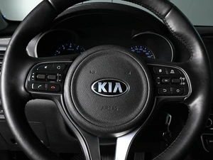 Седан Kia Optima 2016 года, 1749000 рублей, Аксай
