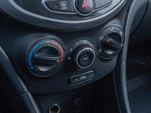 Хетчбэк Hyundai Solaris 2013 года, 820000 рублей, Краснодар