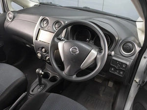 Хетчбэк Nissan Note 2016 года, 1080000 рублей, Омск