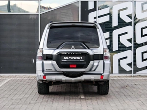 Внедорожник Mitsubishi Pajero 2015 года, 2300000 рублей, Краснодар