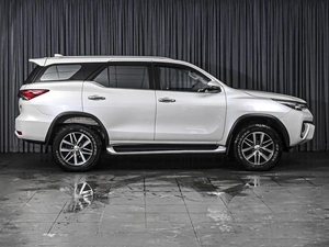 Внедорожник Toyota Fortuner 2018 года, 3392000 рублей, Ставрополь