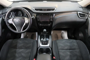 Внедорожник Nissan X-Trail 2017 года, 1799000 рублей, Омск
