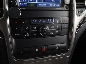 Внедорожник Jeep Grand Cherokee 2011 года, 2067000 рублей, Воронеж