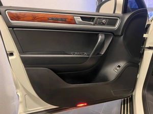 Внедорожник Volkswagen Touareg 2004 года, 799000 рублей, Красноярск