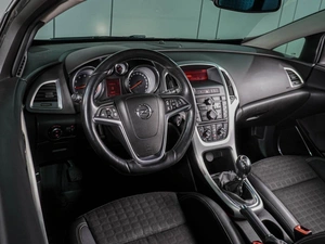 Хетчбэк Opel Astra GTC 2012 года, 999000 рублей, Воронеж
