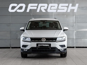 Внедорожник Volkswagen Tiguan 2019 года, 2600000 рублей, Краснодар