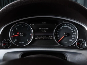 Внедорожник Volkswagen Touareg 2016 года, 3450000 рублей, Волгоград
