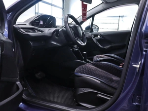 Хетчбэк Peugeot 208 2013 года, 710000 рублей, Красноярск