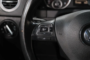 Внедорожник Volkswagen Tiguan 2011 года, 1229000 рублей, Новокузнецк