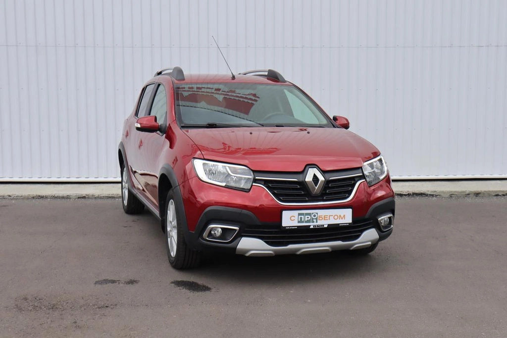 Хэтчбек Renault Sandero 2021 года, 1200000 рублей, Смоленск