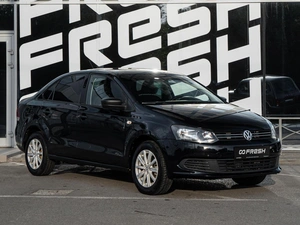 Седан Volkswagen Polo 2013 года, 860000 рублей, Волгоград