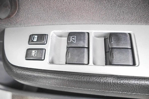 Седан Nissan Tiida Latio 2004 года, 499000 рублей, Кемерово