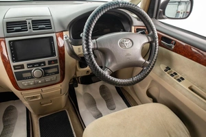 Минивэн Toyota Ipsum 2003 года, 799000 рублей, Барнаул