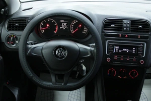 Седан Volkswagen Polo 2016 года, 863000 рублей, Солонцы