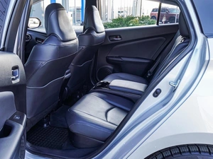 Лифтбек Toyota Prius 2017 года, 2310000 рублей, Краснодар